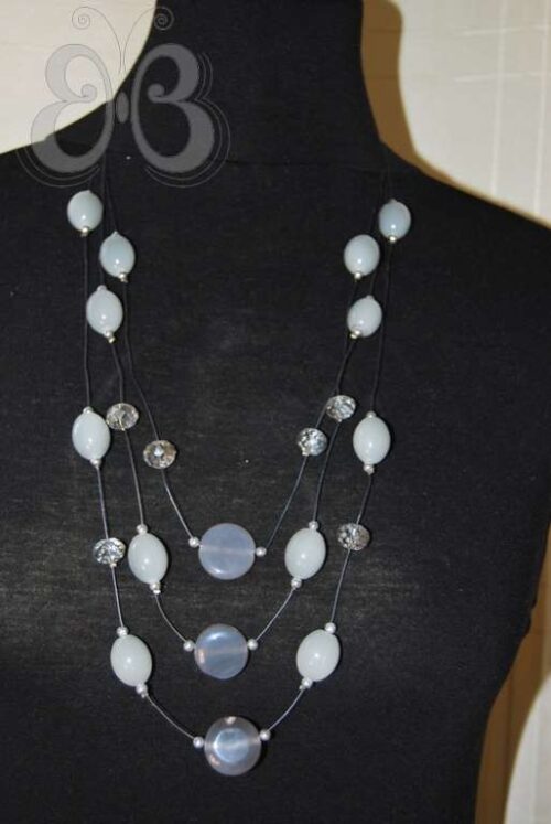 Collier multi-rang gris