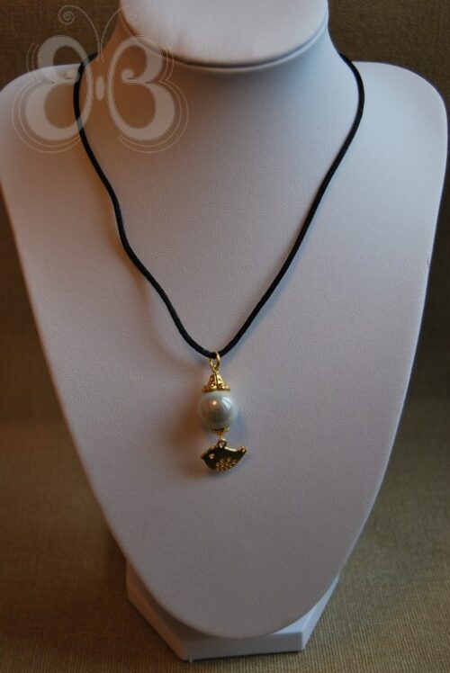 Collier à l'oiseau d'or