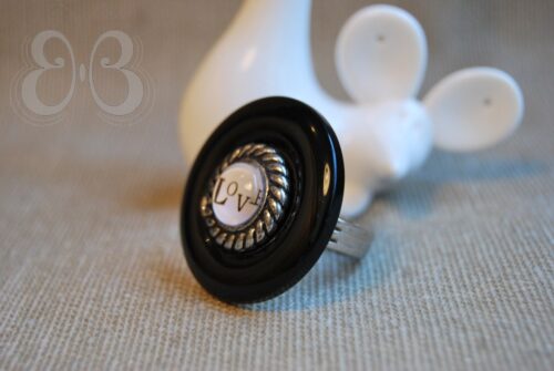 Bague cabochon love