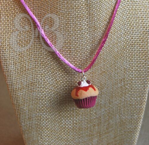 Collier cupcake framboise