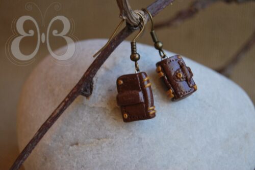 Boucles d'oreilles grimoire
