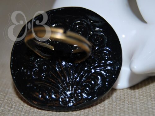 Bague pastille et dentelle