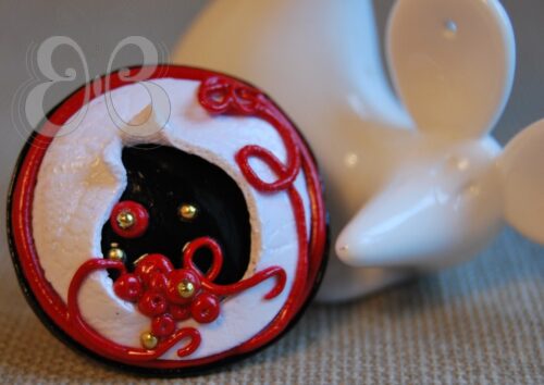Bague pastille et dentelle