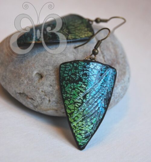 Boucles d'oreilles en polymère craquelée noir,bleu et vert