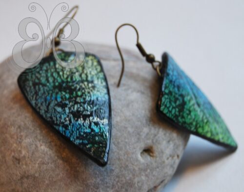 Boucles d'oreilles en polymère craquelée noir,bleu et vert