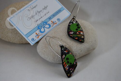 Boucles d'oreilles Stroppel violet, orange et vert esprit vitrail