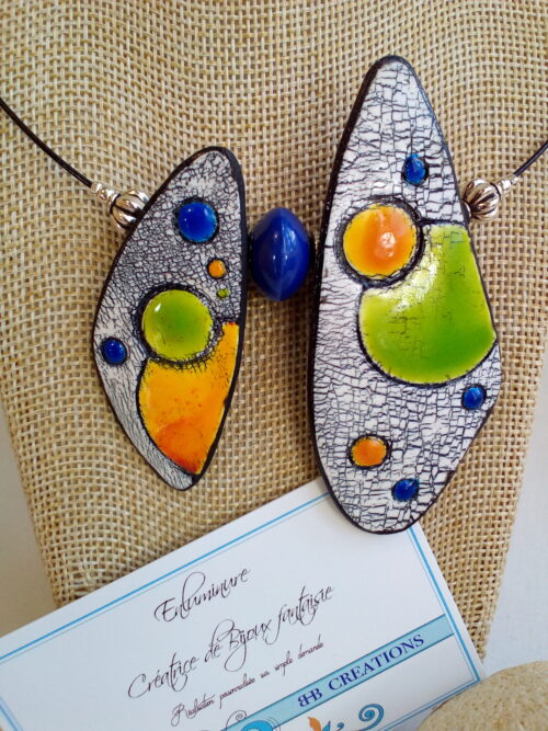 collier en pâte polymère imitation céramique