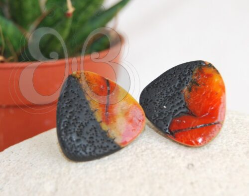 Boucles d'oreilles imitation éclat d'ambre et pierre de lave