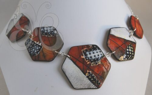 Collier polymère imitation ambre et céramique