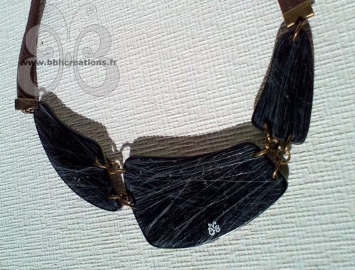 Collier plastron articulé en pâte polymère esprit tropique chic