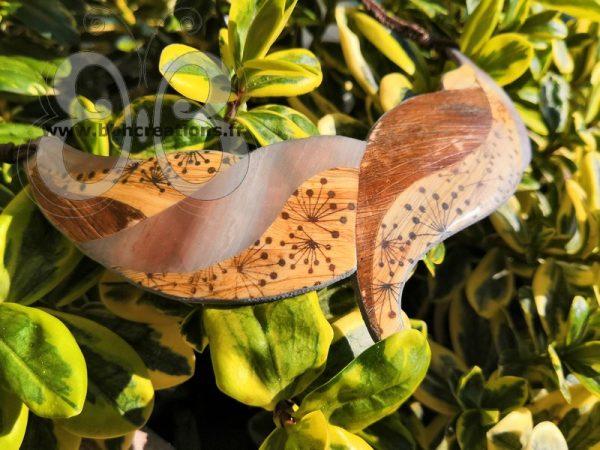 Collier plastron en argile polymère esprit corne, bois et tropique, 100% sans métal